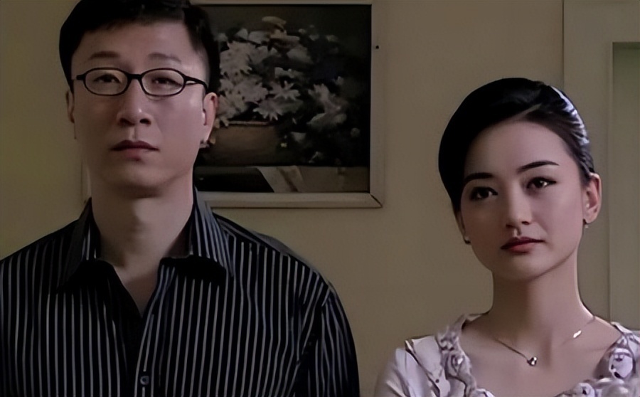 41岁朱杰参加聚会，回应多年没拍戏，官宣生下双胞胎，孩子都6岁(图9)