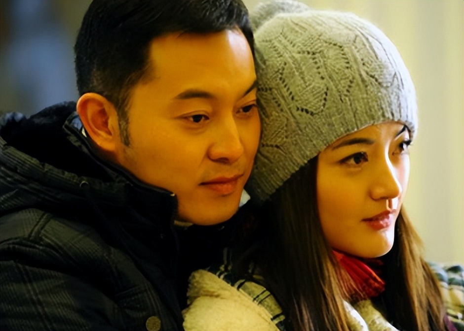 41岁朱杰参加聚会，回应多年没拍戏，官宣生下双胞胎，孩子都6岁(图14)