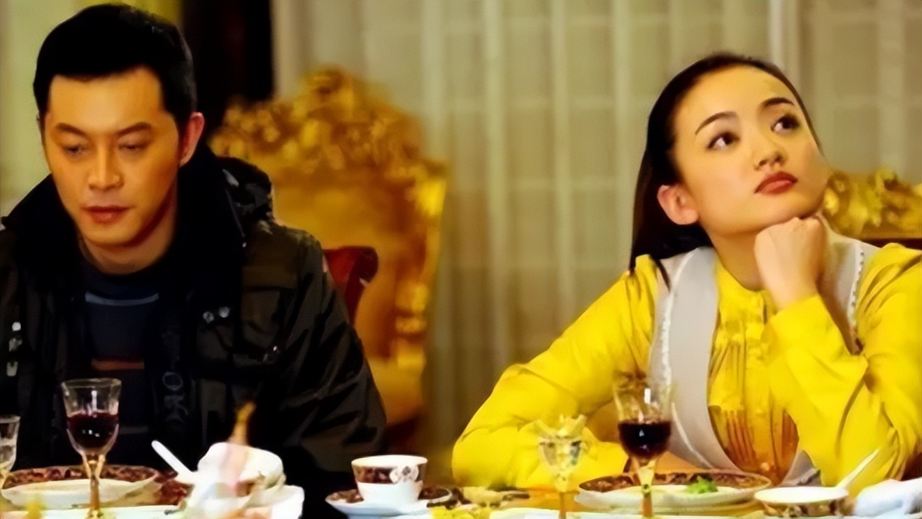 41岁朱杰参加聚会，回应多年没拍戏，官宣生下双胞胎，孩子都6岁(图16)