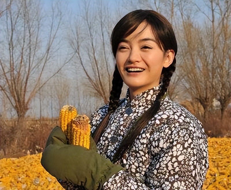 41岁朱杰参加聚会，回应多年没拍戏，官宣生下双胞胎，孩子都6岁(图27)