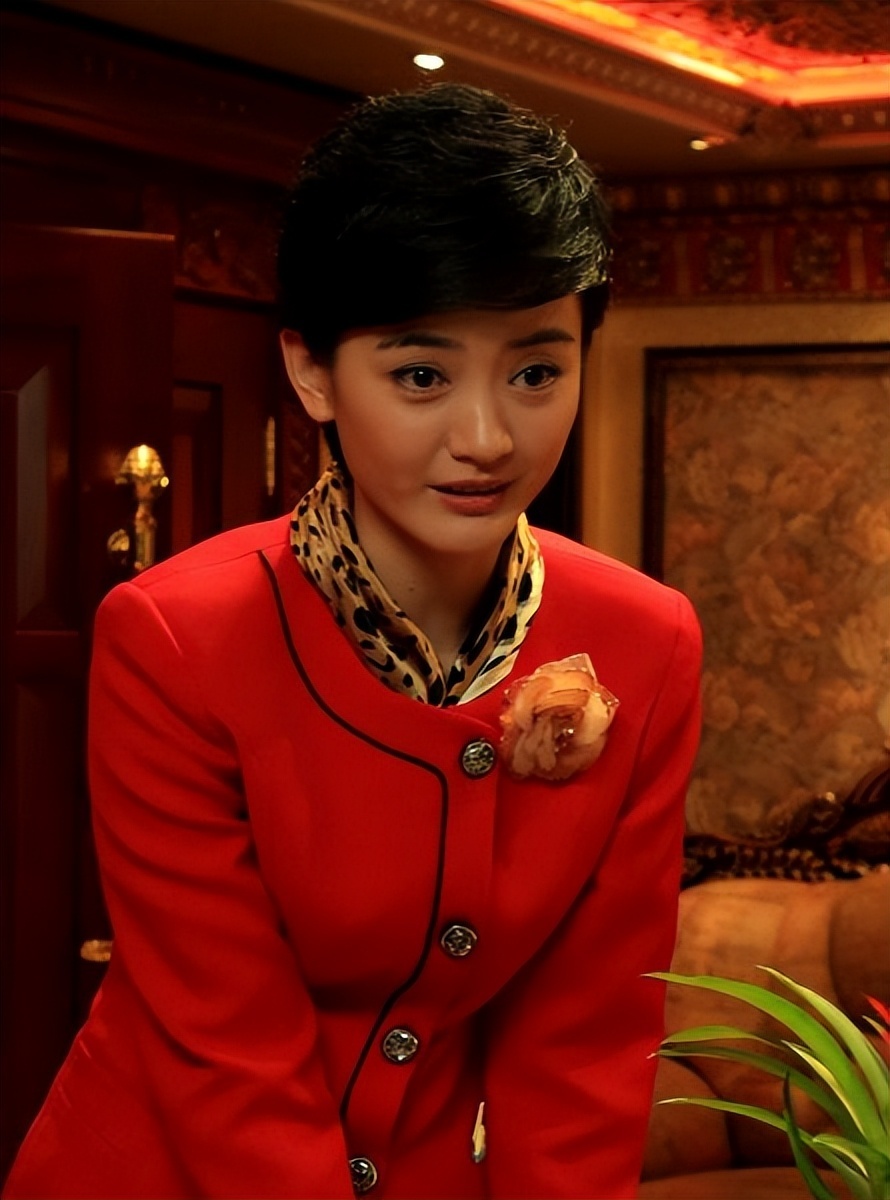 41岁朱杰参加聚会，回应多年没拍戏，官宣生下双胞胎，孩子都6岁(图28)