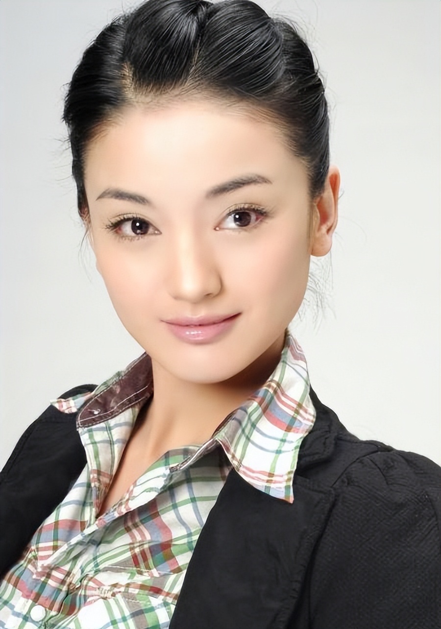 41岁朱杰参加聚会，回应多年没拍戏，官宣生下双胞胎，孩子都6岁(图29)