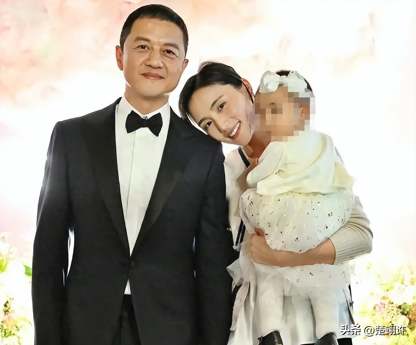 离婚才3个月，高调谈论再婚的李亚鹏，没给海哈金喜留一丝体面(图7)