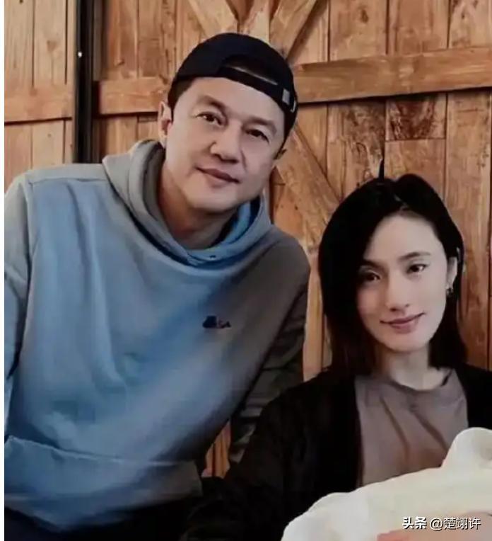 离婚才3个月，高调谈论再婚的李亚鹏，没给海哈金喜留一丝体面(图14)