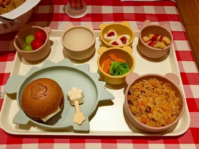 “网络黑嘴”罗永浩or老板贾国龙，到底是谁把西贝推进了泥潭？(图7)