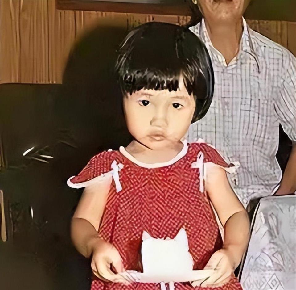 45岁萧亚轩依然单身未婚，她的前任已经怀上二胎，也是姐弟恋(图14)