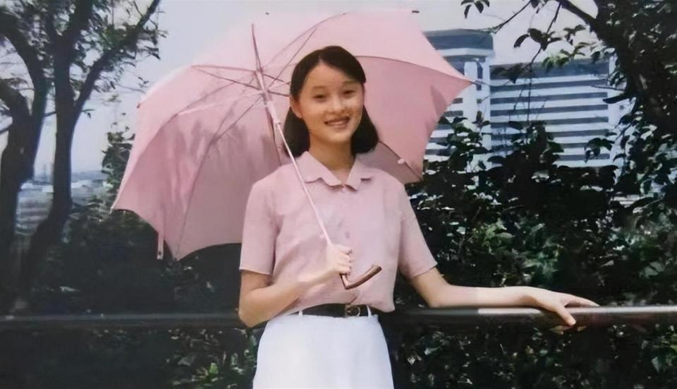 分手20年不提吴越，再看被婚姻捆绑的陈建斌，才明白蒋勤勤多聪明(图2)