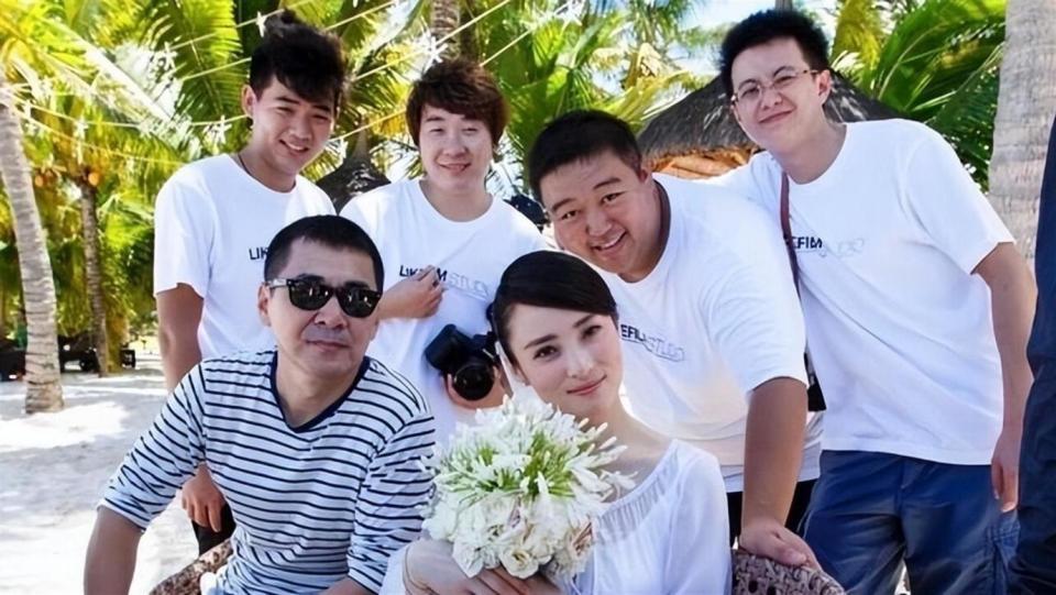 分手20年不提吴越，再看被婚姻捆绑的陈建斌，才明白蒋勤勤多聪明(图7)