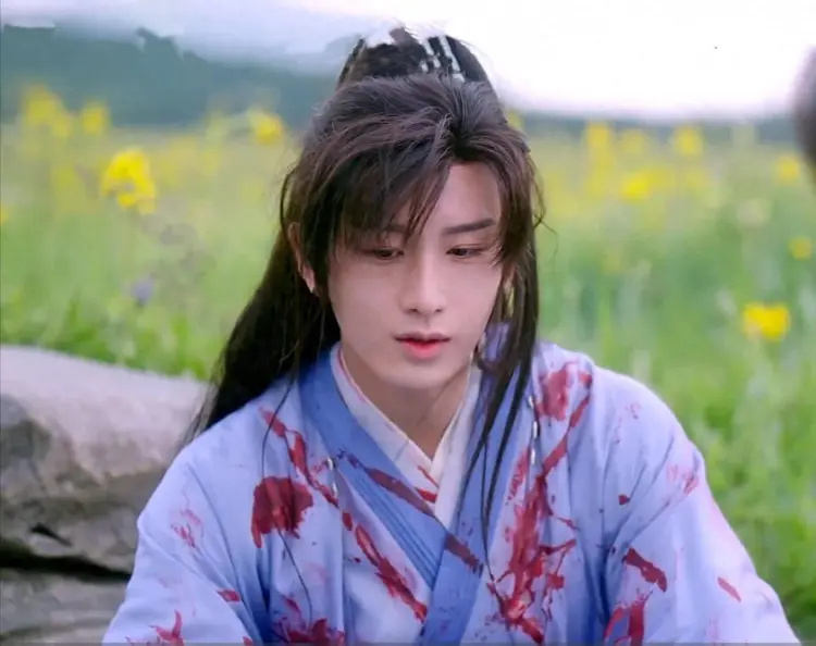 钱再多有什么用？35岁成毅的遭遇，彻底暴露一个“小圈子”的恶俗(图1)