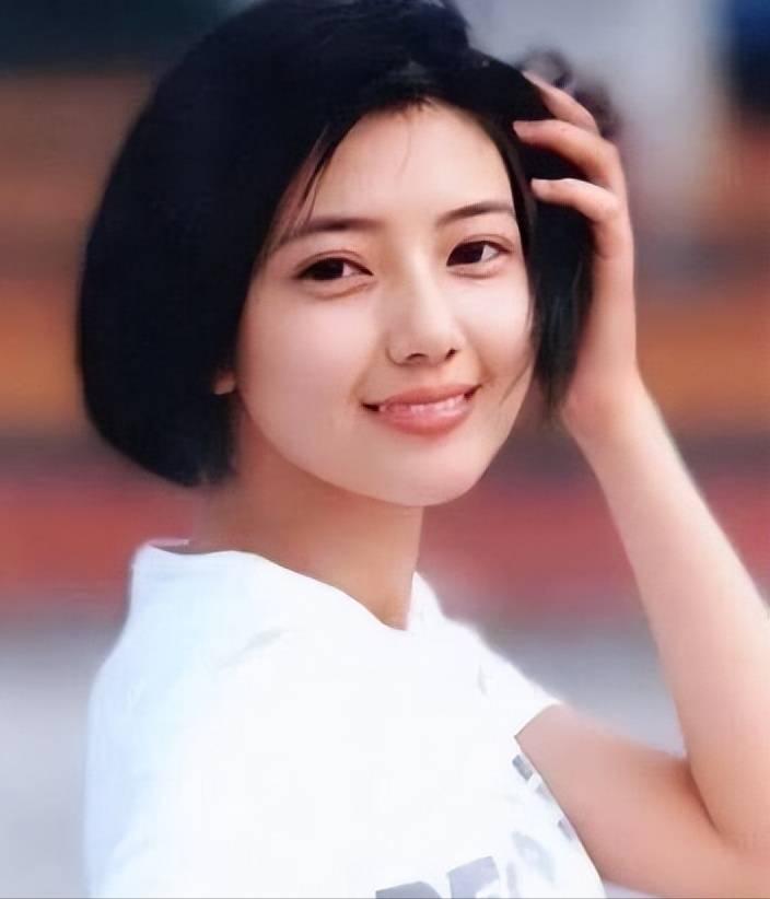 和高圆圆结婚12年，自曝夫妻生活的赵又廷，给娱乐圈上了一课(图3)