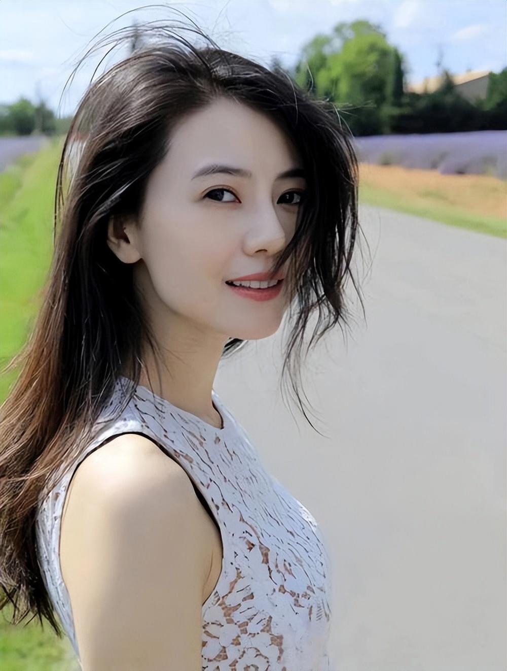 和高圆圆结婚12年，自曝夫妻生活的赵又廷，给娱乐圈上了一课(图10)