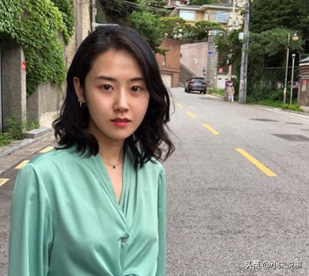 韩国女星含泪自曝：亲哥工作过劳去世，整理