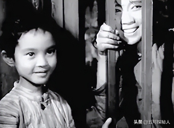 有一种“恋爱脑”叫方舒，遭两任丈夫抛弃的她，如今混迹在社区(图4)