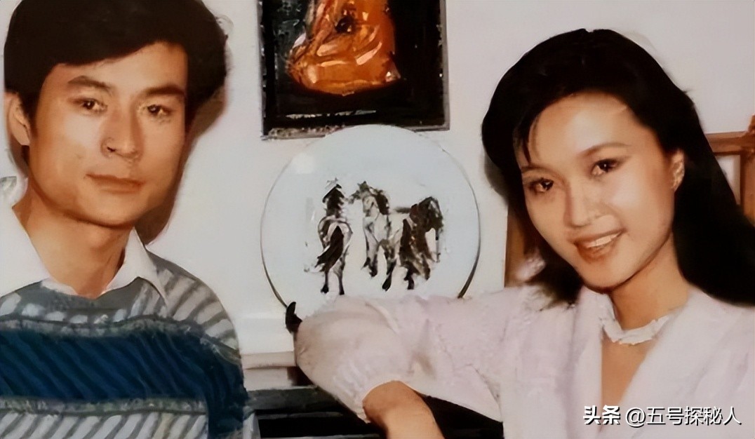 有一种“恋爱脑”叫方舒，遭两任丈夫抛弃的她，如今混迹在社区(图10)