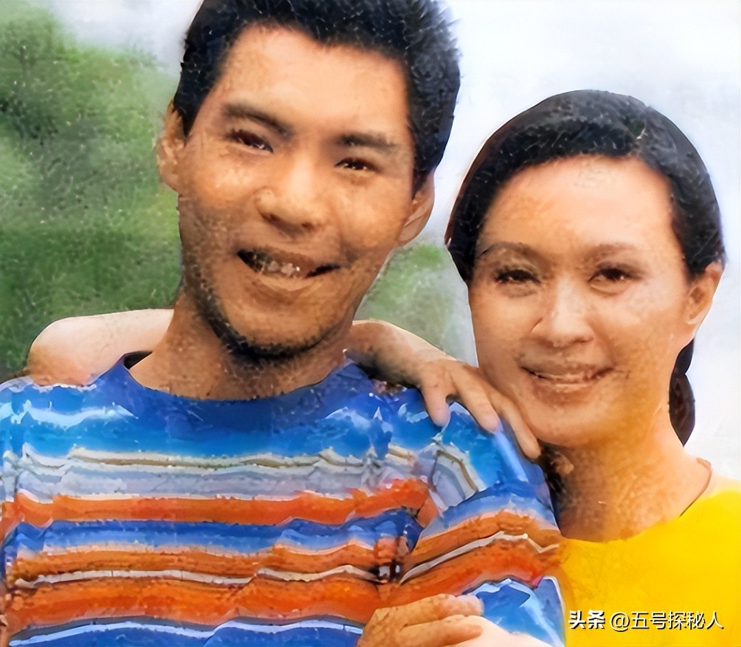 有一种“恋爱脑”叫方舒，遭两任丈夫抛弃的她，如今混迹在社区(图18)