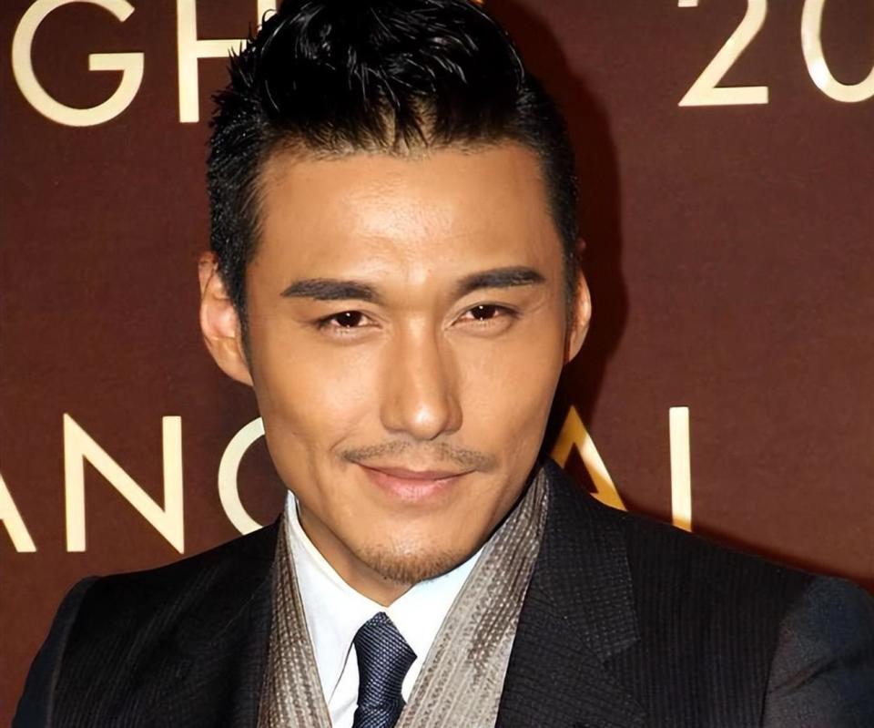 30年三次错过爱情，胡兵用一生的陪伴，给了瞿颖最稳妥的回应(图5)