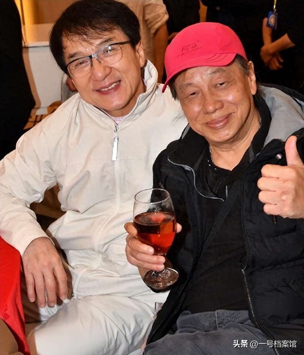 梁小龙离世仅3天，向太已立好遗嘱，担心的事发生了，令人唏嘘(图1)