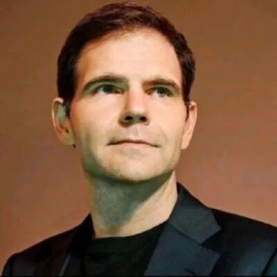 猎头黄仁勋的2025：高管从巨头挖，干活钟爱华人创业团队(图12)