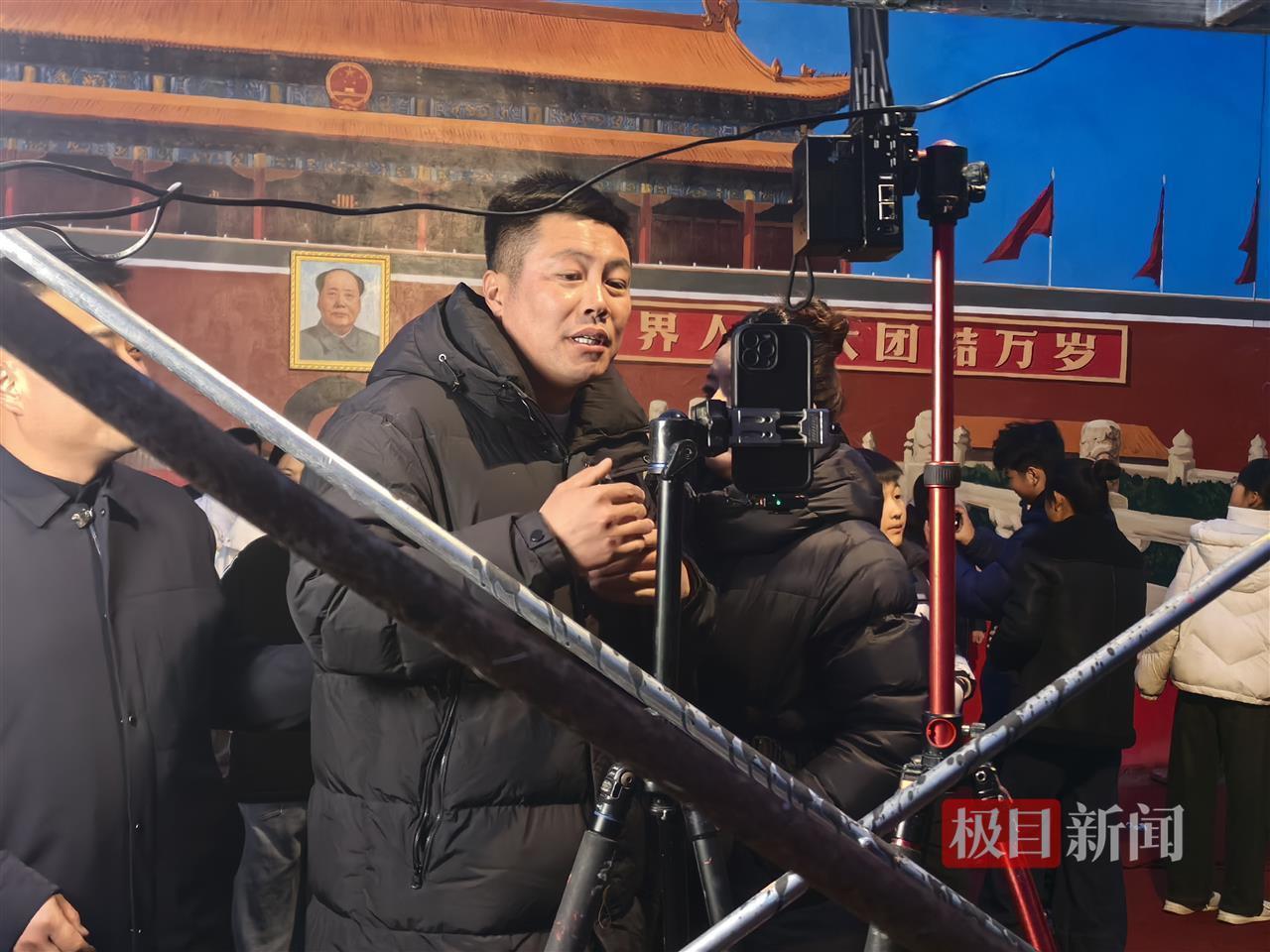 “天安门墙绘”创作者获赠五菱汽车，当事人：会开这辆新车全国巡画(图2)