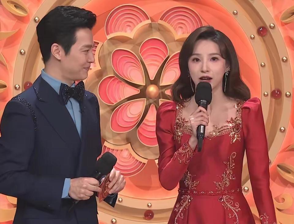 央视春晚彩排，37位明星亮相，沙溢引人发笑，小品演员“大换血”(图43)