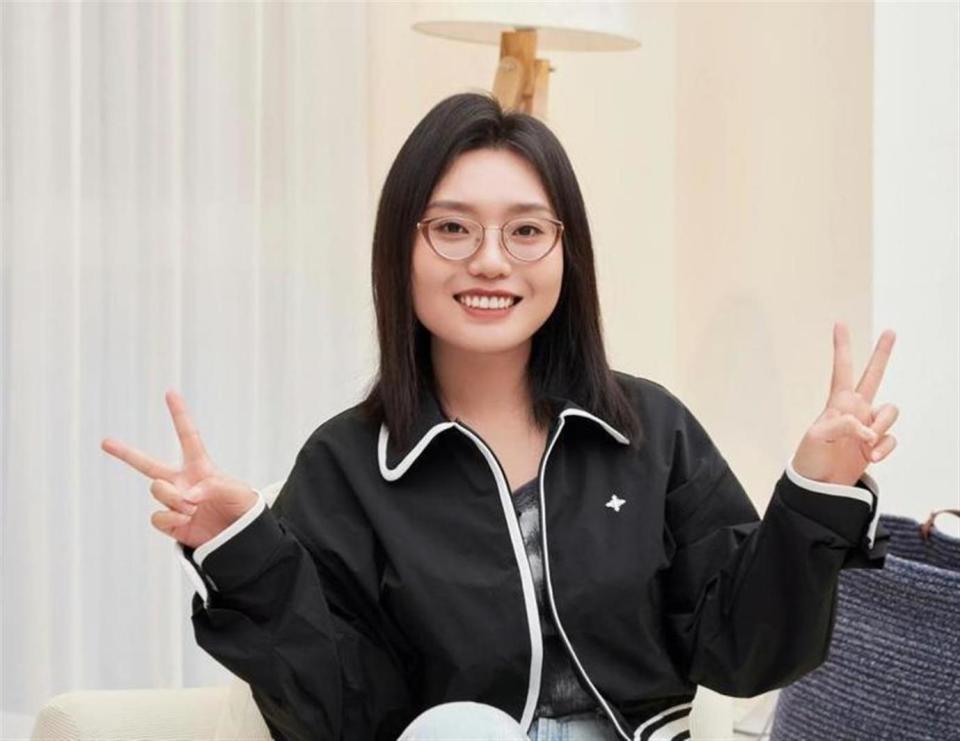 半年举报未落槌，名下公司却全部注销，李雪琴这一步走得太反常(图1)