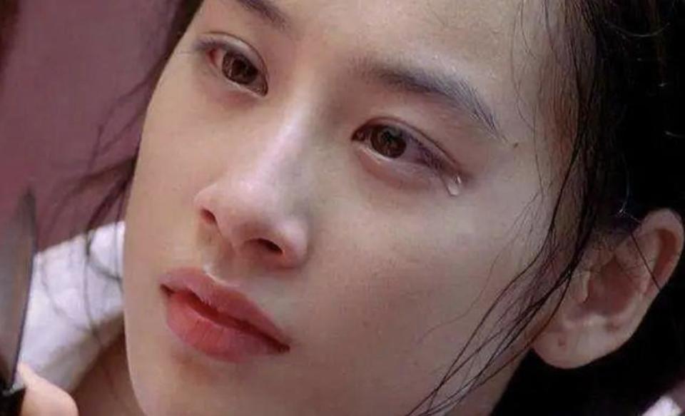 美貌的天敌不是发福而是发腮！从林青霞到刘亦菲都因发腮颜值暴跌(图26)