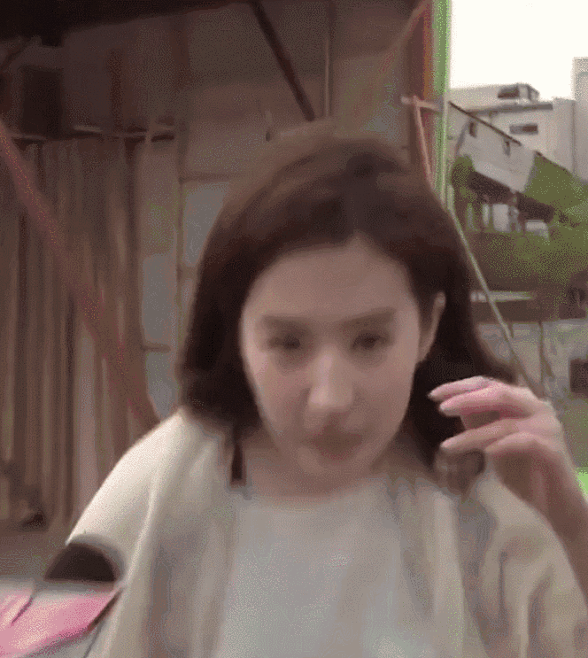 美貌的天敌不是发福而是发腮！从林青霞到刘亦菲都因发腮颜值暴跌(图34)