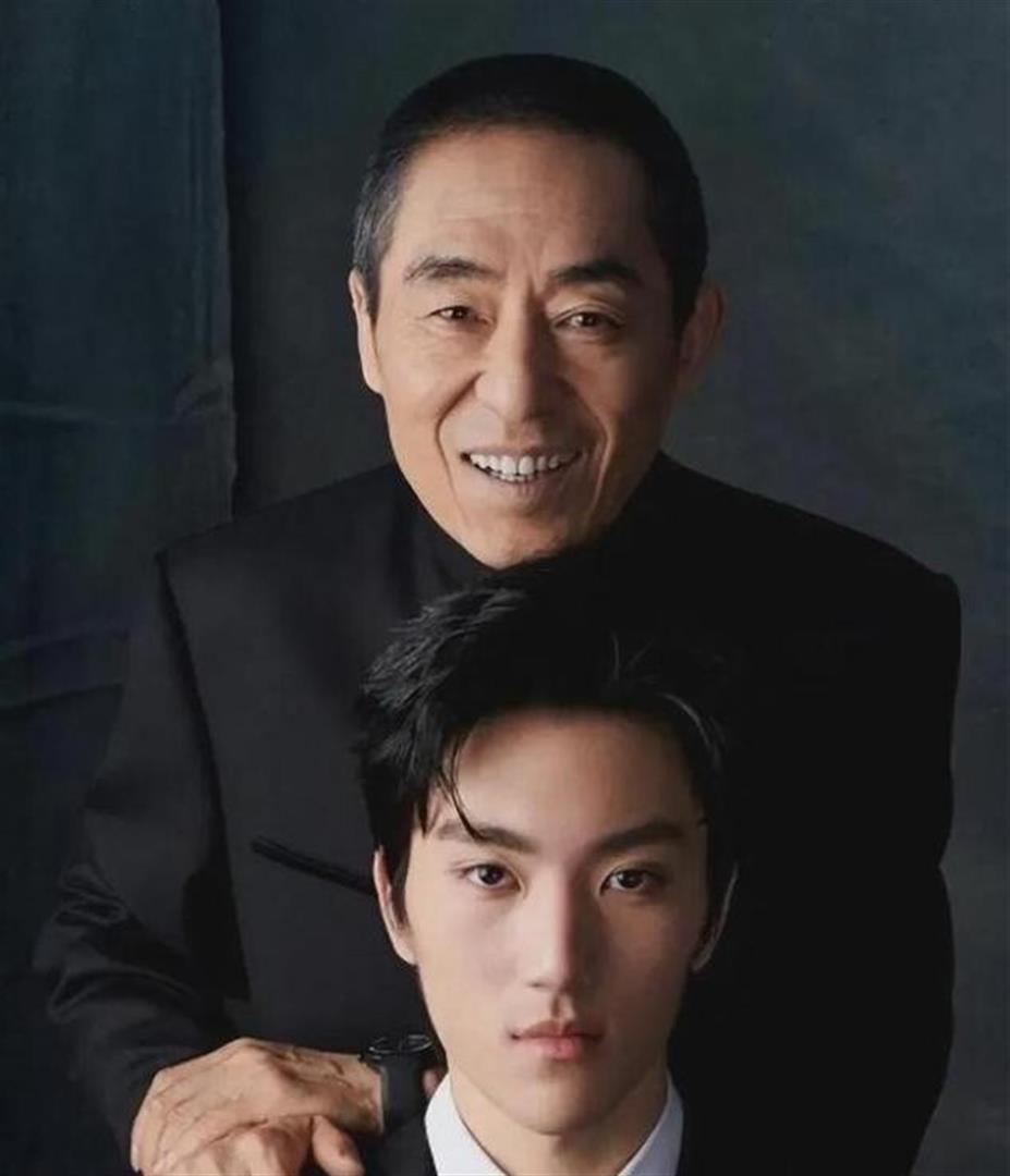 张艺谋做梦也没有想到，才24岁的儿子，如今已经开始为他争光了！(图16)