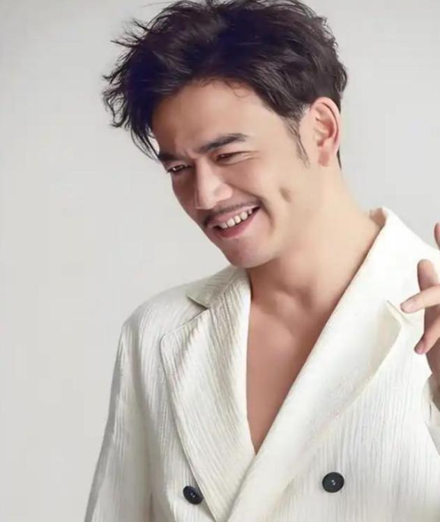 无视央视警告顶风作案，与刘涛传出绯闻的杨烁，终于遭到反噬(图11)