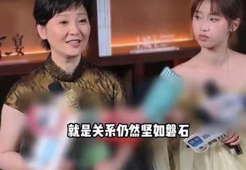 徐帆被指遭养女疏远？放淡事业陪护19年，她的托举不输亲生母亲(图10)