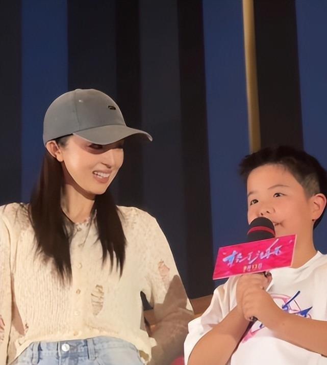 前后仅3天，陈思诚佟丽娅共同发声！终究朵朵还是跨出这步(图13)