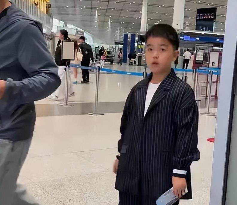 前后仅3天，陈思诚佟丽娅共同发声！终究朵朵还是跨出这步(图10)