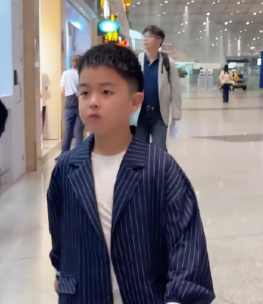 前后仅3天，陈思诚佟丽娅共同发声！终究朵朵还是跨出这步(图2)