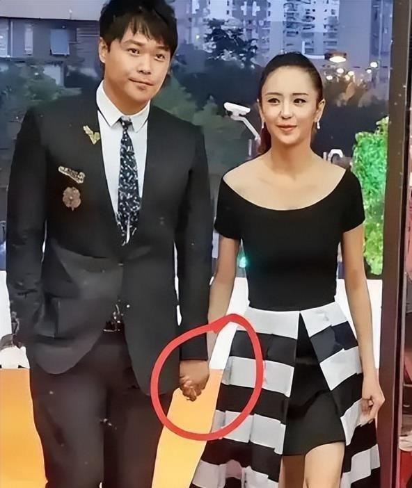 前后仅3天，陈思诚佟丽娅共同发声！终究朵朵还是跨出这步(图7)