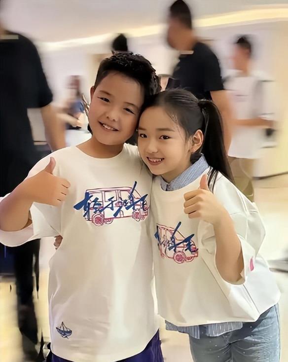 前后仅3天，陈思诚佟丽娅共同发声！终究朵朵还是跨出这步(图5)