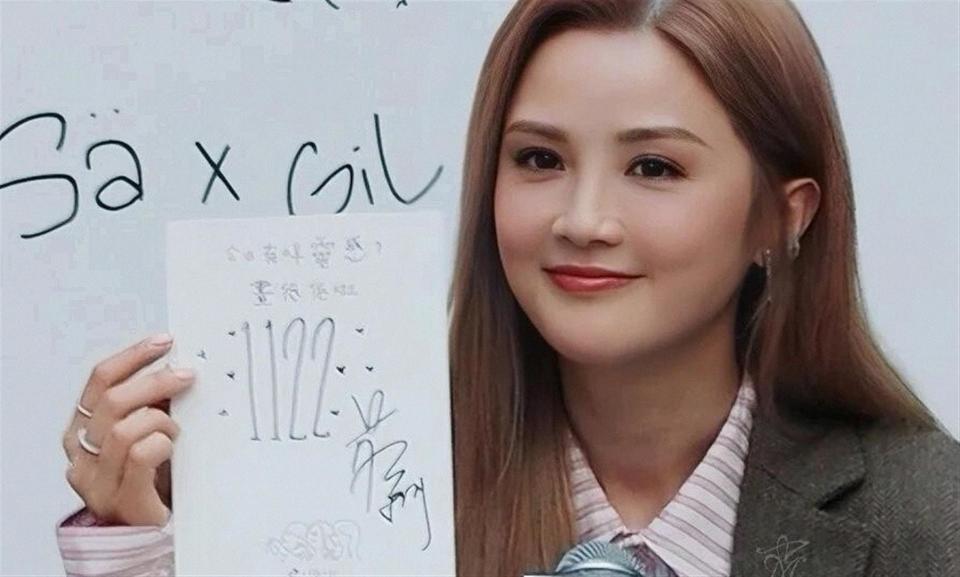 阿sa官宣恋情后，恶心一幕上演，男方被扒底朝天，王子文也遭牵连(图8)