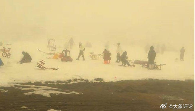 雪山“围雪收费”：别让模糊标价偷走游客选