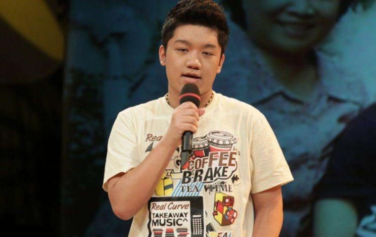 小时候惊为天人，长大后泯然众人，这些童星咋突然就“长残”了(图6)