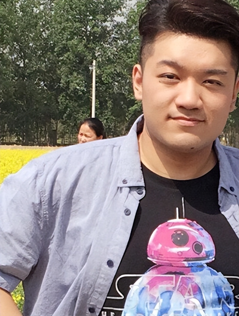 小时候惊为天人，长大后泯然众人，这些童星咋突然就“长残”了(图10)