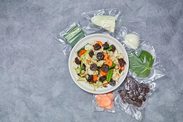 央视网：预制菜这事，别让贾国龙罗永浩的口水战掩盖了真问题(图3)