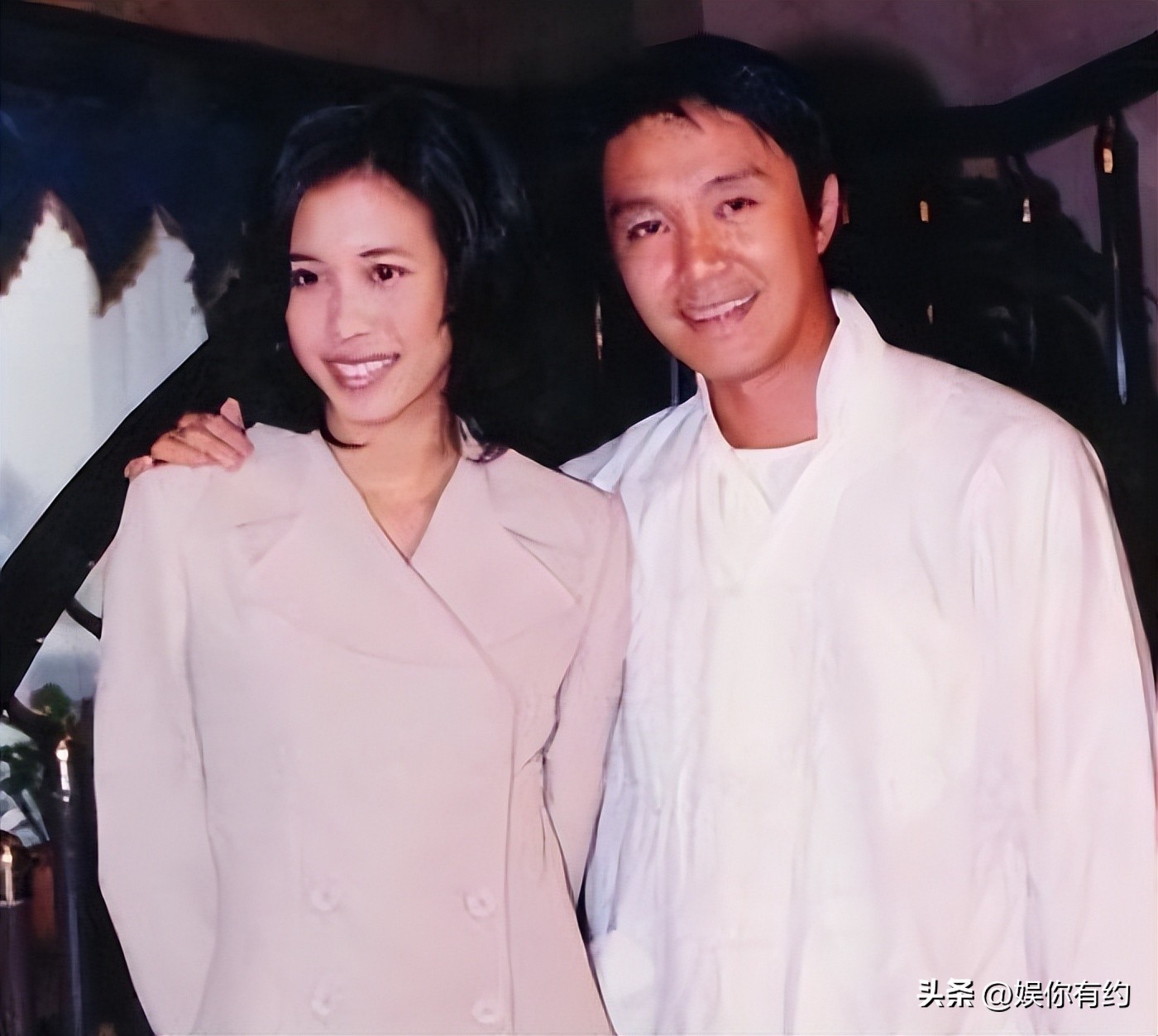 63岁仍过独居生活，周星驰终身未娶，一个女人在他心里藏了33年(图11)