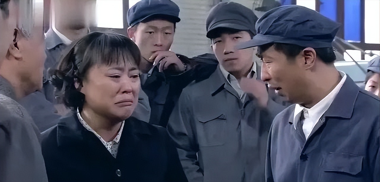 经历三次婚姻，老公一个比一个小，如今患癌，53岁和女儿相互依靠(图4)