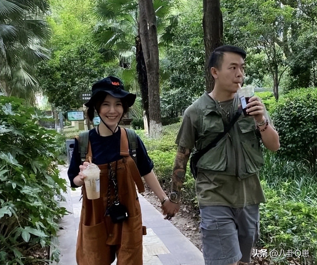 36岁最惨超女现状曝光，已生子，住5㎡三室一厅，被300万人羡慕(图2)