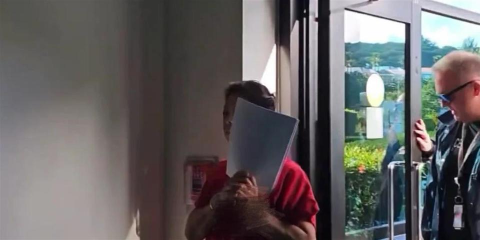 要被释放？吴佩慈婆婆玩金蝉脱壳，早已再婚嫁给小28岁的美国高管(图3)