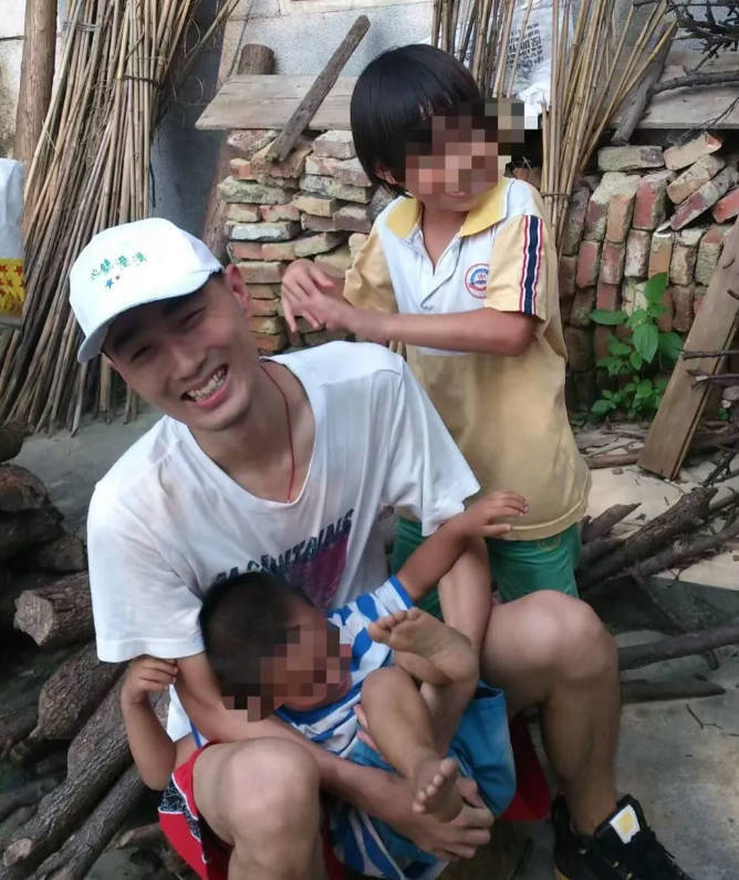 32岁程序员周末在家晕倒后猝死，律师：若