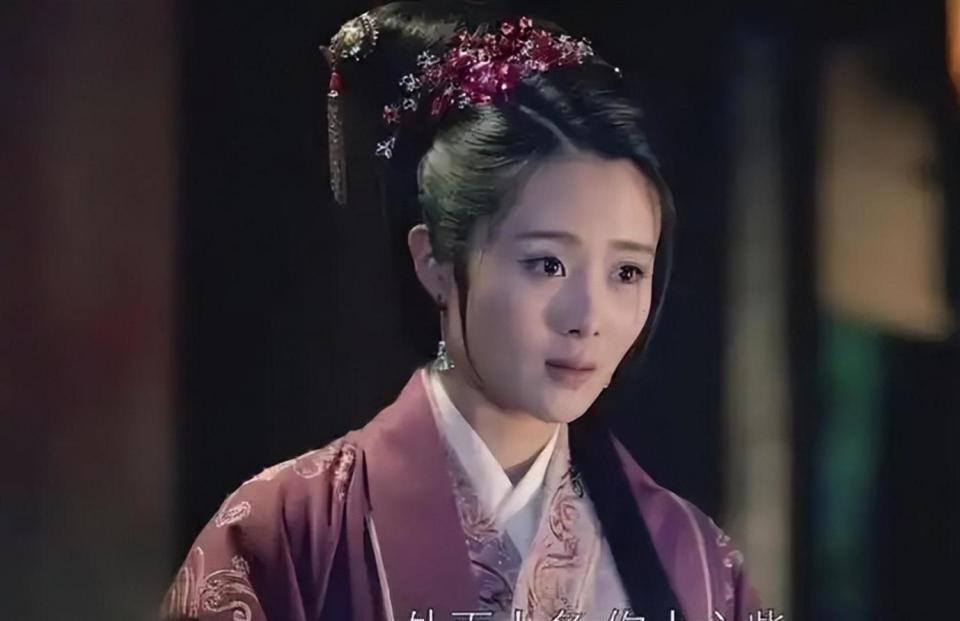 他娶过郝蕾，爱过王珞丹，负了殷桃，没想到38岁却又娶小10岁的她(图13)