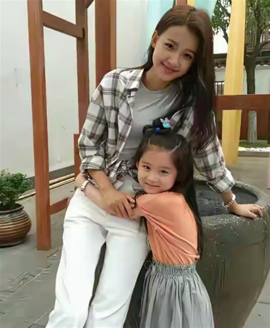 原来王京花没撒谎！这次，董子健和孙怡的联手，比复婚更体面(图6)