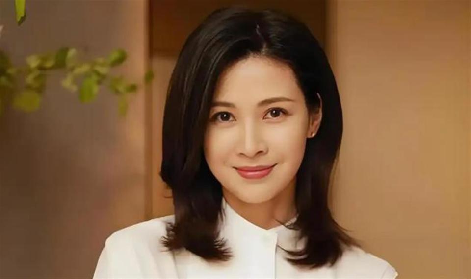 45岁童蕾现状，定居浙江农村，因丈夫背上债务变拍戏劳模(图8)