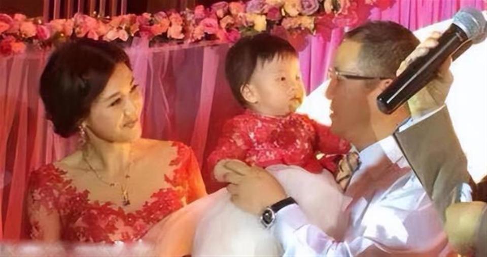 45岁童蕾现状，定居浙江农村，因丈夫背上债务变拍戏劳模(图15)