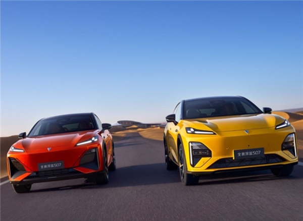 大批量AI通稿碰瓷深蓝S07！CEO姜海荣回应：将坚决打击(图2)